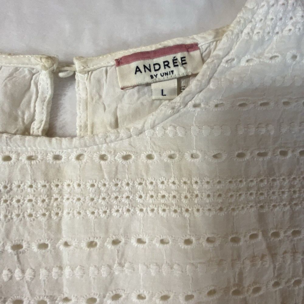 Andree White Babydoll Top Large Eyelet Boho Summer Beach Boutique Tassels Ruffle - Picture 2 of 10